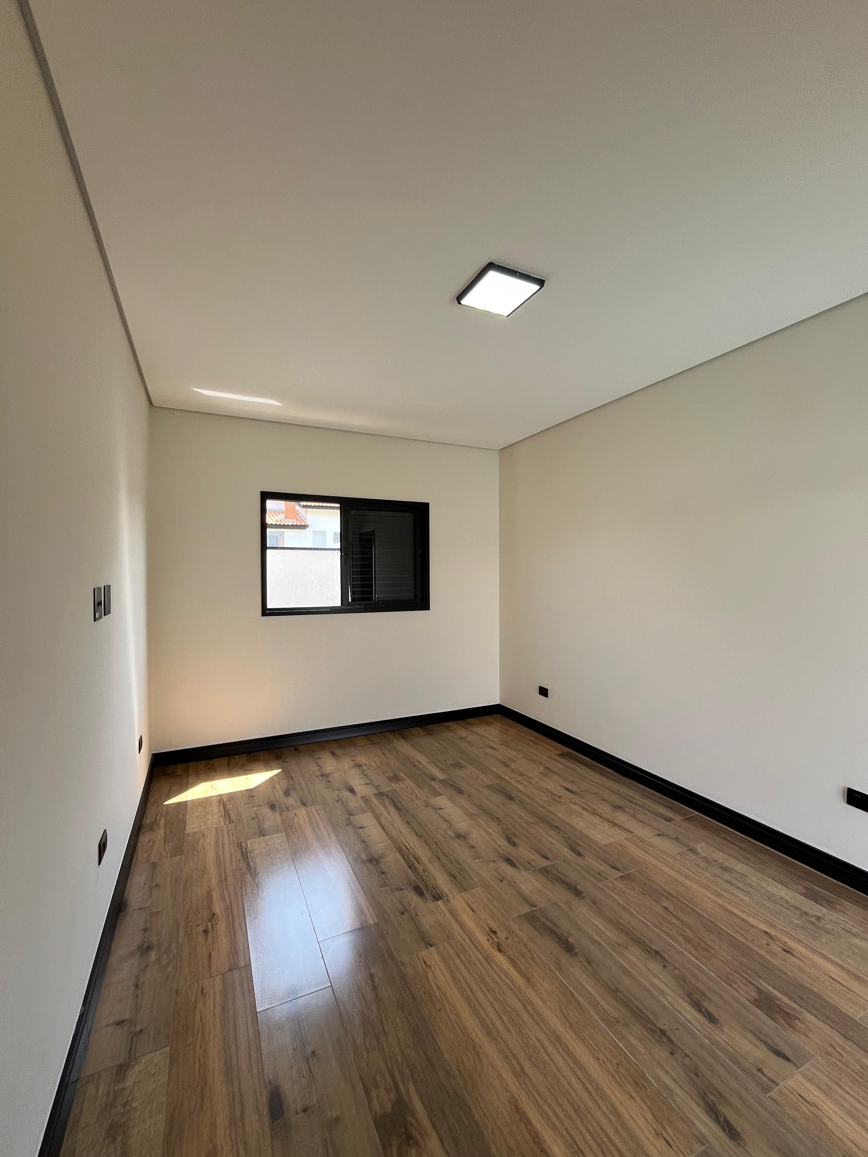Magnífica Casa no Condomínio Ninho Verde 1 Eco Residence - R$ 990.000