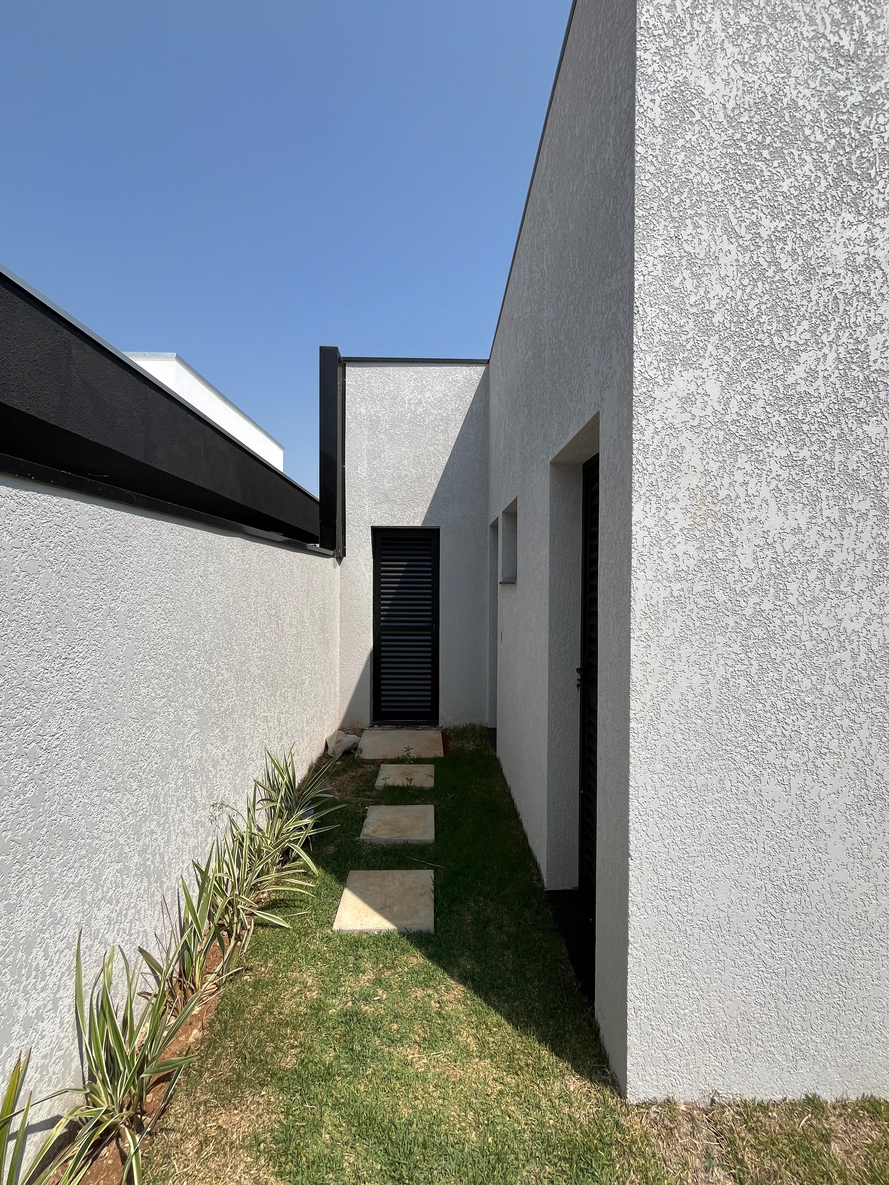Magnífica Casa no Condomínio Ninho Verde 1 Eco Residence - R$ 990.000