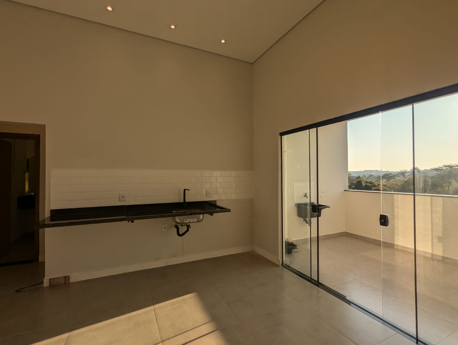 Conquiste o conforto e a praticidade que você sempre sonhou com esta belíssima casa à venda no Condomínio Bella Vitta!