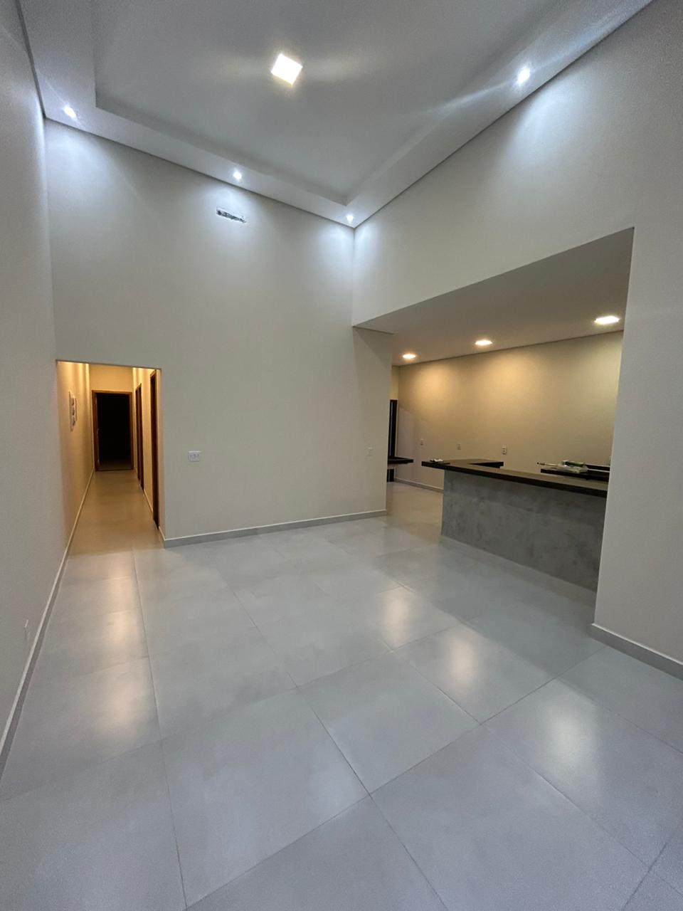 Seu novo lar está aqui! Conheça esta incrível casa à venda no exclusivo Condomínio Reserva dos Ypês 3.