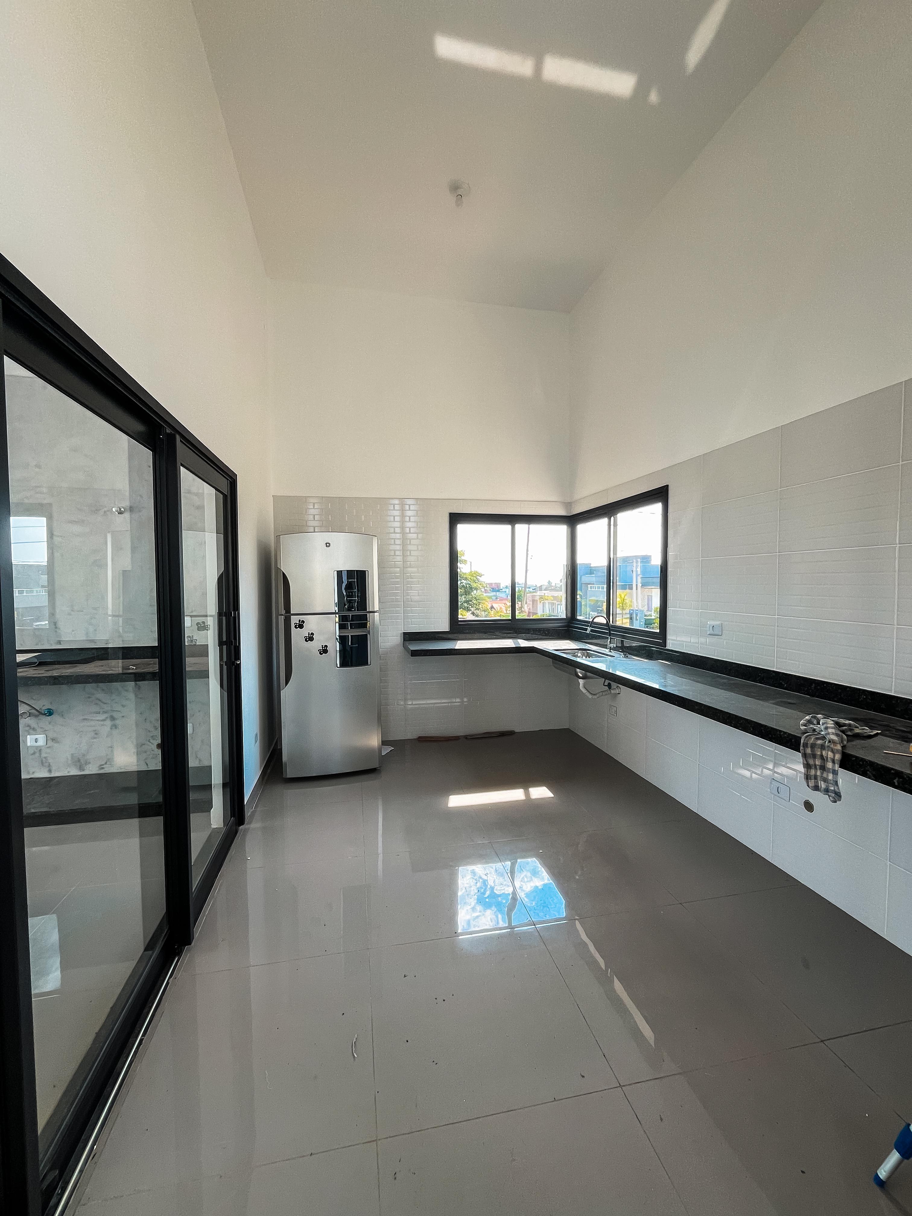EXCELENTE OPORTUNIDADE: CASA À VENDA NO NINHO VERDE I ECO RESIDENCE! 