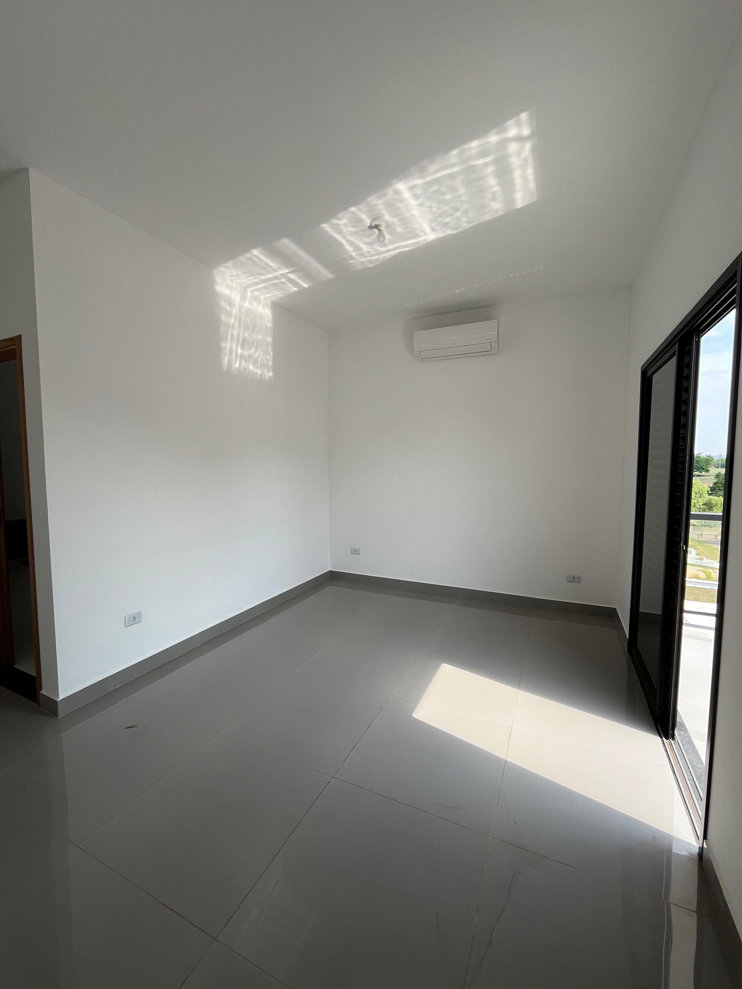 EXCELENTE OPORTUNIDADE: CASA À VENDA NO NINHO VERDE I ECO RESIDENCE! 