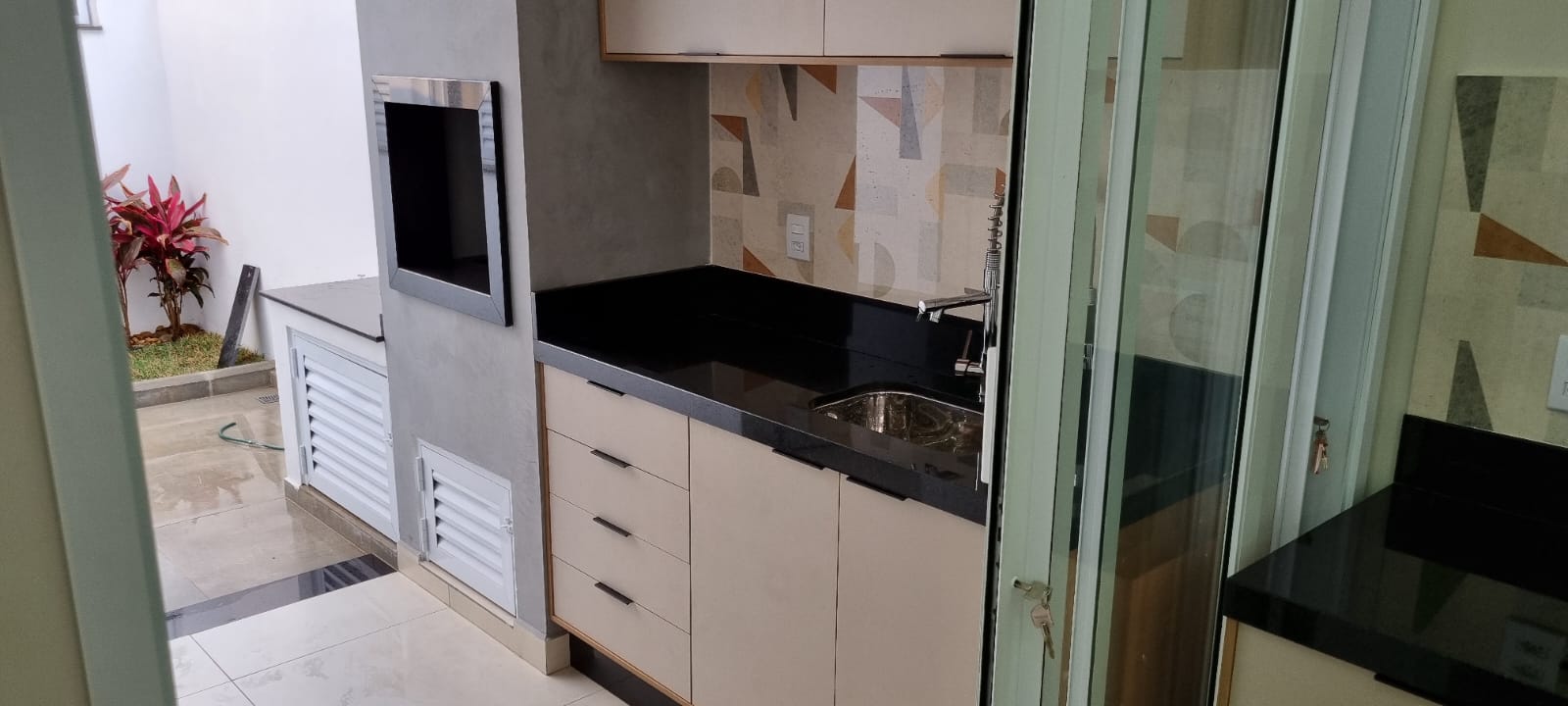 Casa Térrea Moderna no Ypê 3 – Tatuí/SP