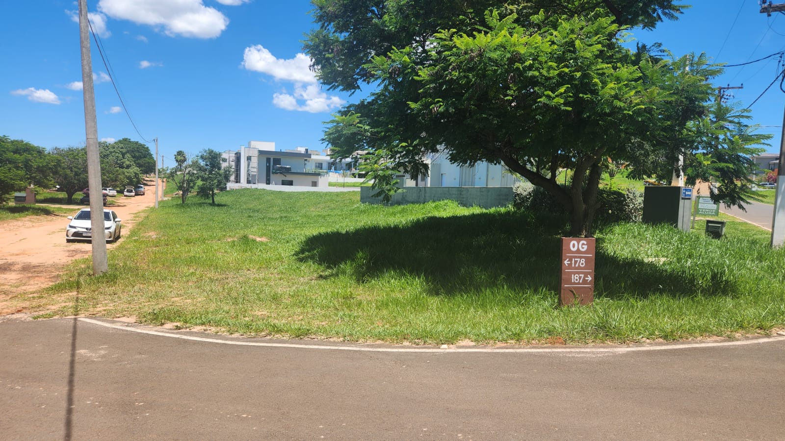 Terreno à Venda no Riviera de Santa Cristina XIII – Setor Marina