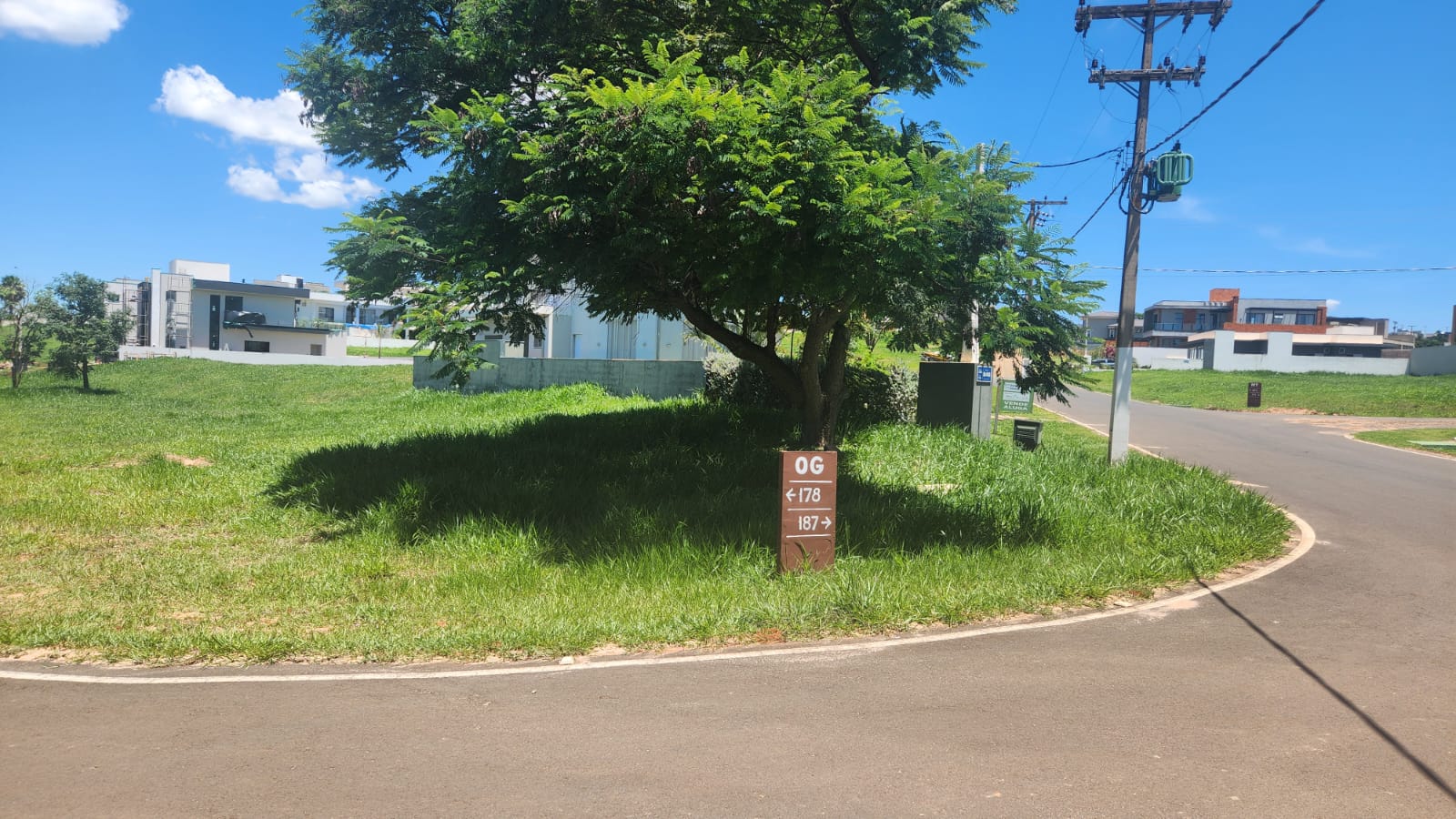 Terreno à Venda no Riviera de Santa Cristina XIII – Setor Marina