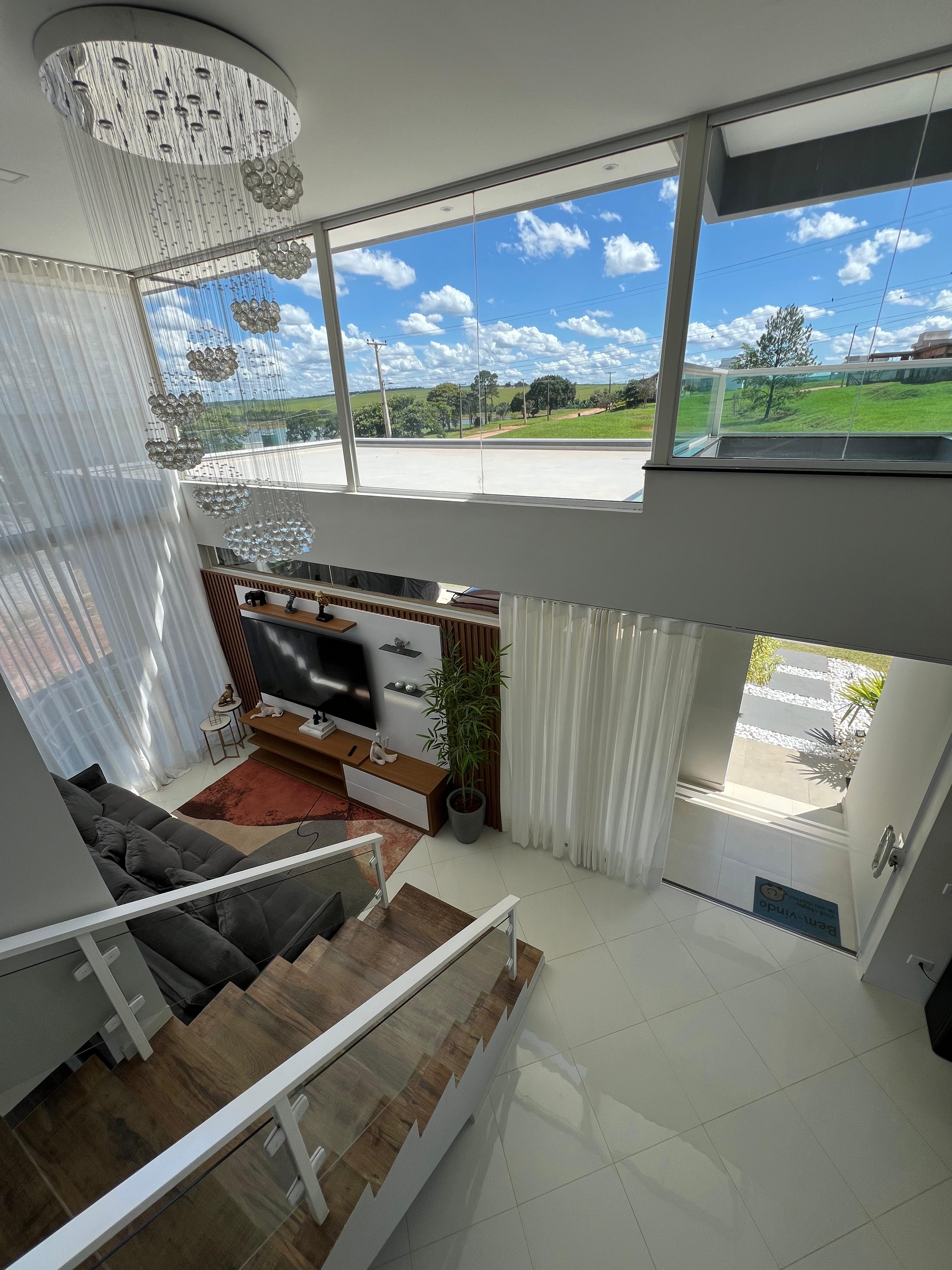 Casa de Alto Padrão à Venda no Riviera de Santa Cristina II – Porteira Fechada