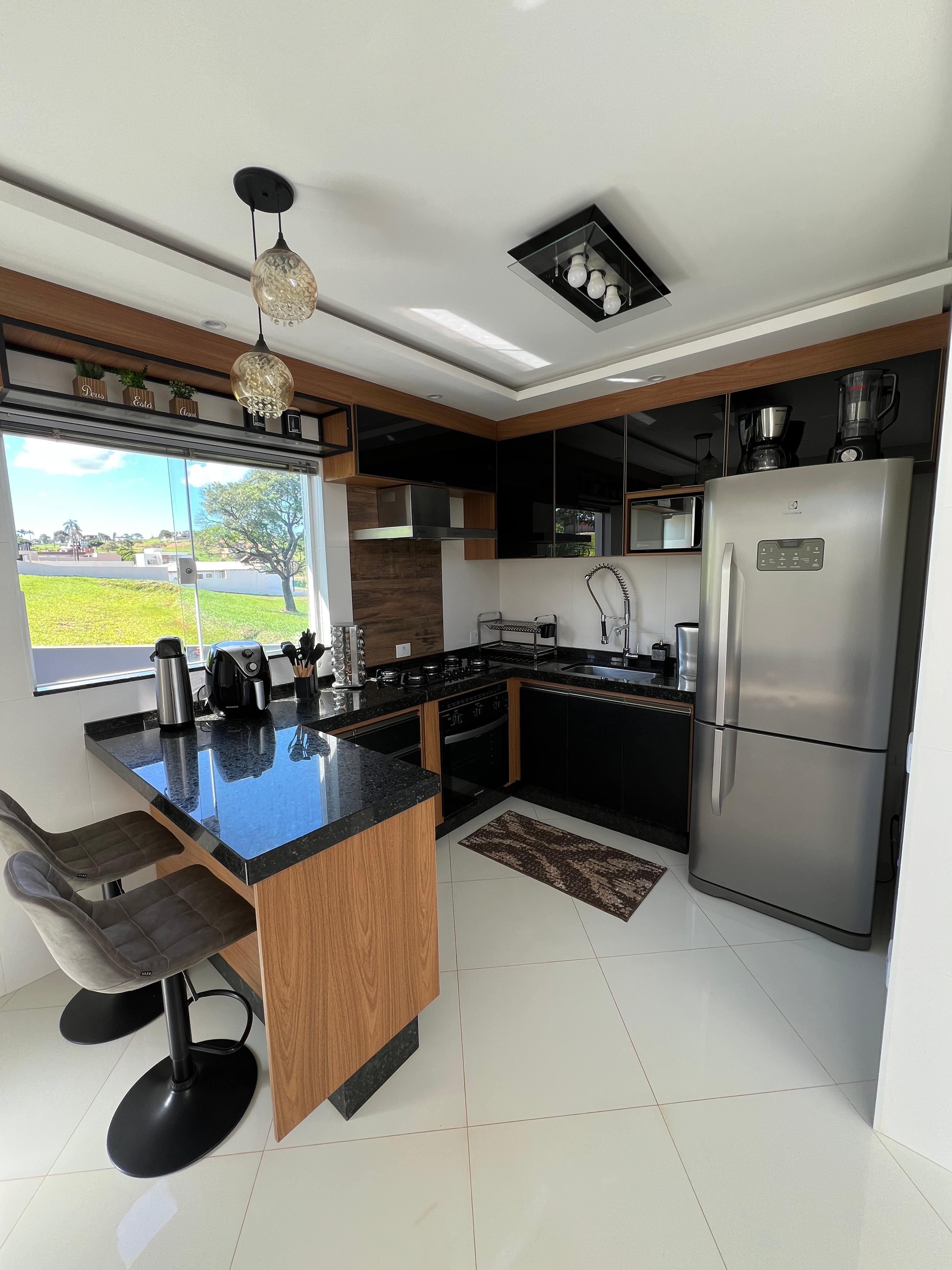 Casa de Alto Padrão à Venda no Riviera de Santa Cristina II – Porteira Fechada