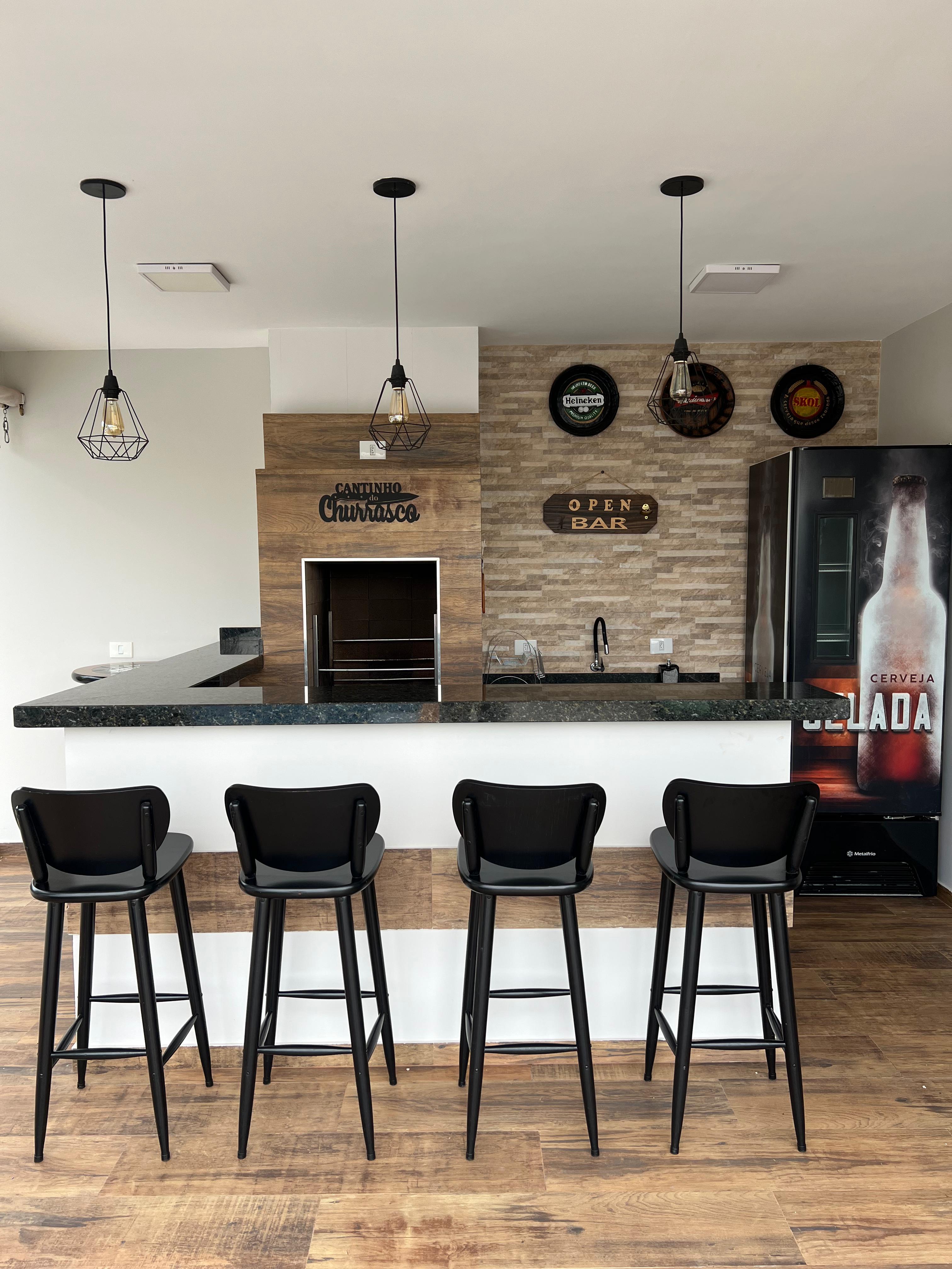 Casa de Alto Padrão à Venda no Riviera de Santa Cristina II – Porteira Fechada