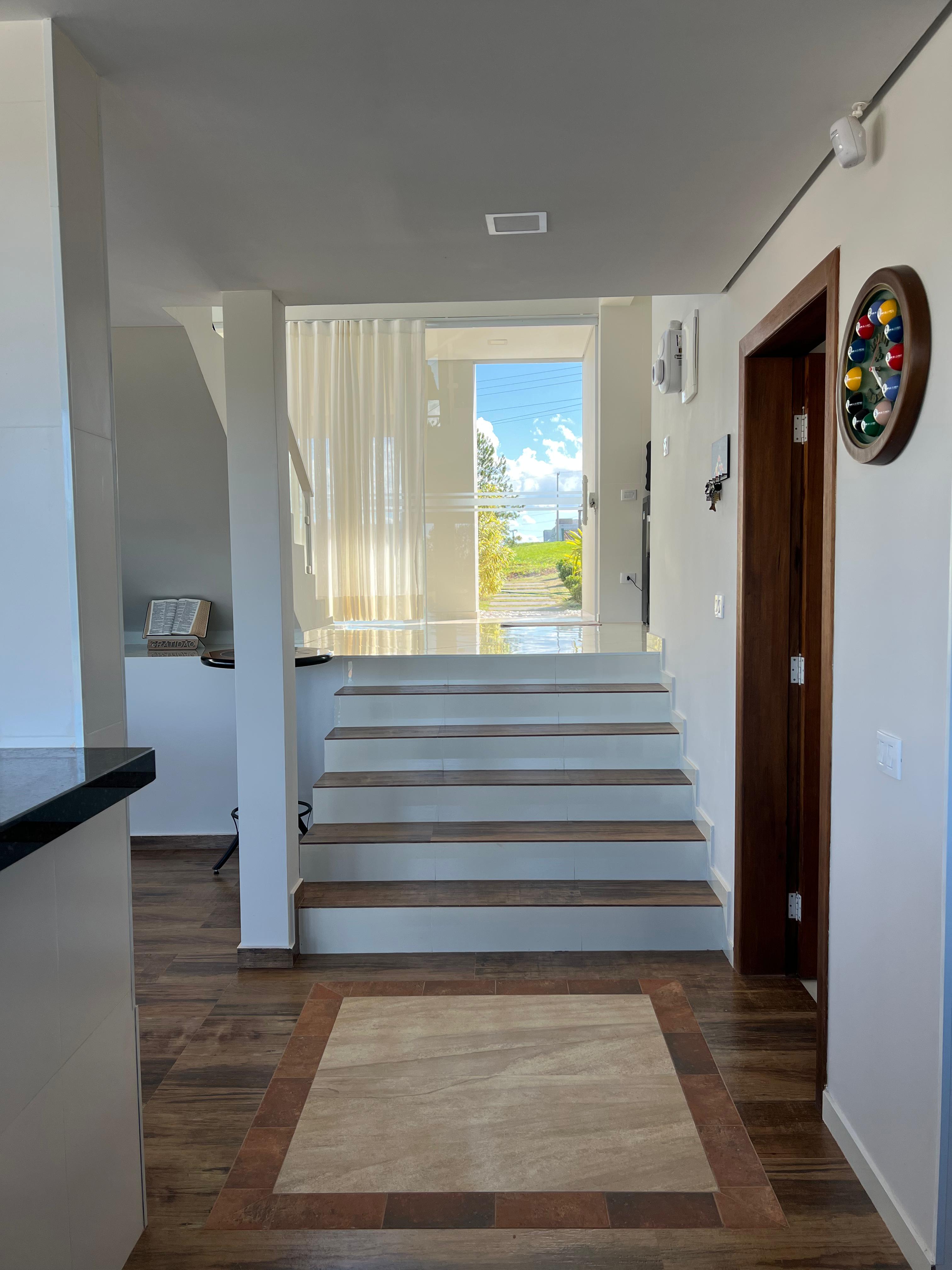 Casa de Alto Padrão à Venda no Riviera de Santa Cristina II – Porteira Fechada