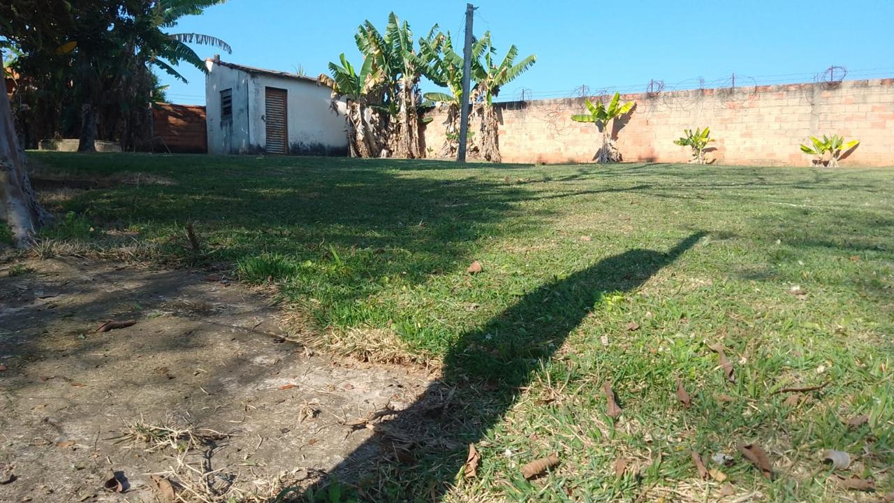 Vendo Chácara com 2.152m² em Tatuí-SP, próximo ao asfalto, escriturada