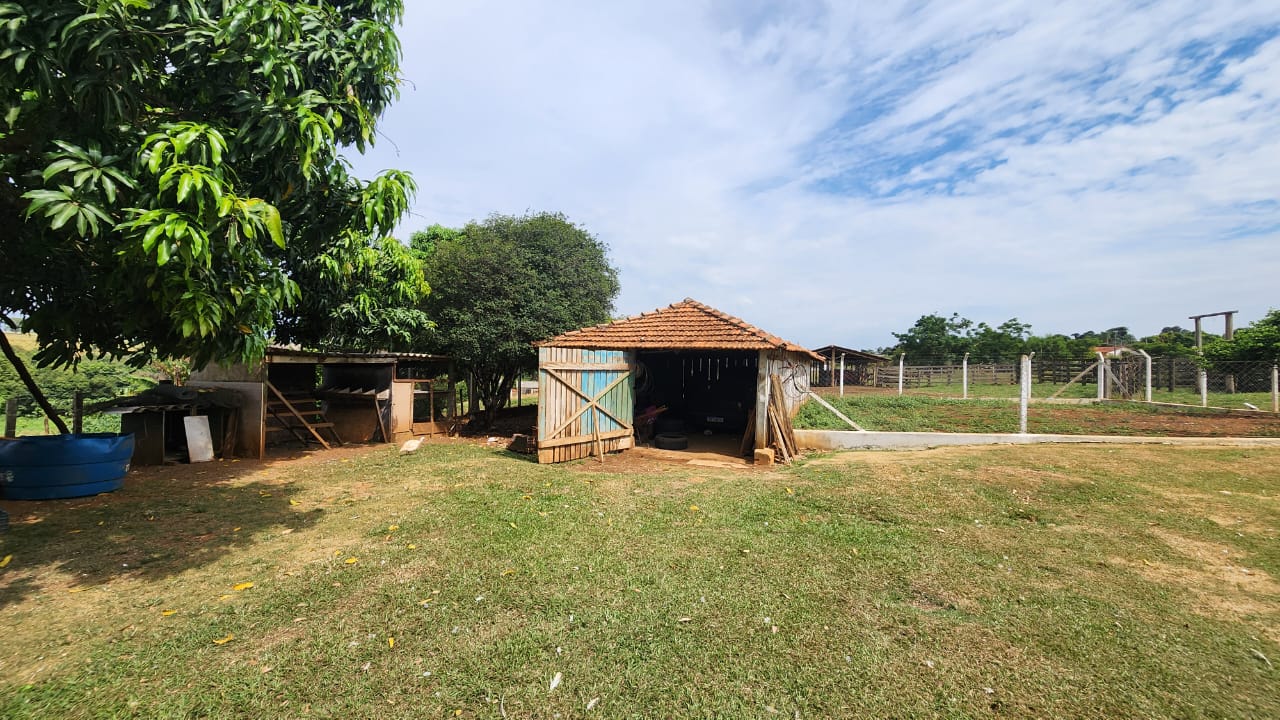 Chácara de Alto Padrão com Piscina, Suítes e Estrutura Completa por R$ 1,7 Mi