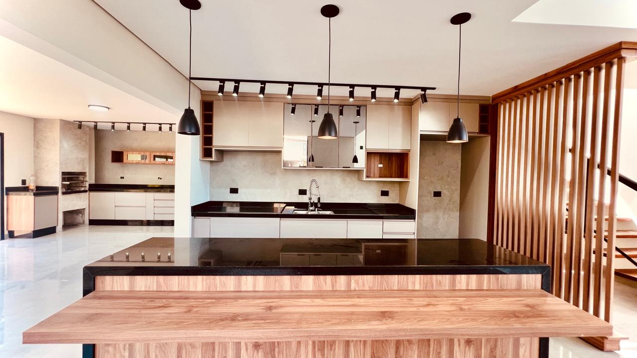 Casa com 3 suítes à venda, 224m² por R$ 1.635.000 - Condomínio Portal Ville Jardim Europa - Boituva/SP