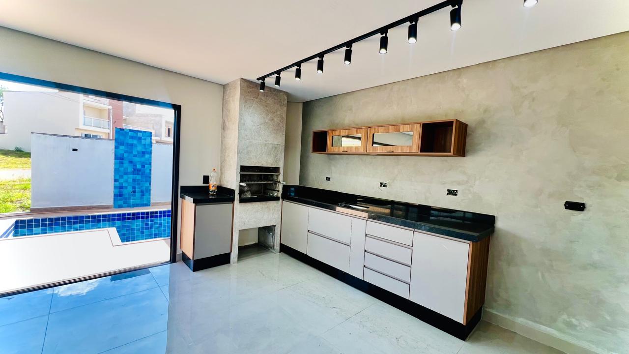 Casa com 3 suítes à venda, 224m² por R$ 1.635.000 - Condomínio Portal Ville Jardim Europa - Boituva/SP