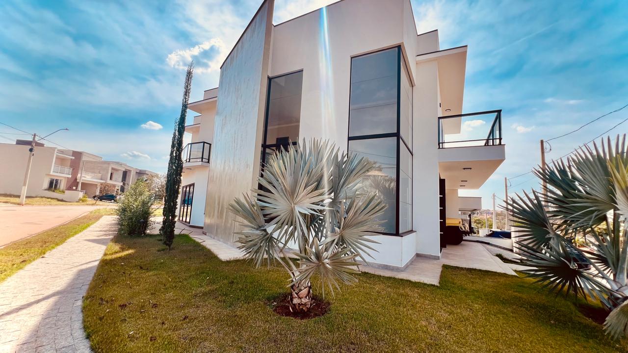 Casa com 3 suítes à venda, 224m² por R$ 1.635.000 - Condomínio Portal Ville Jardim Europa - Boituva/SP