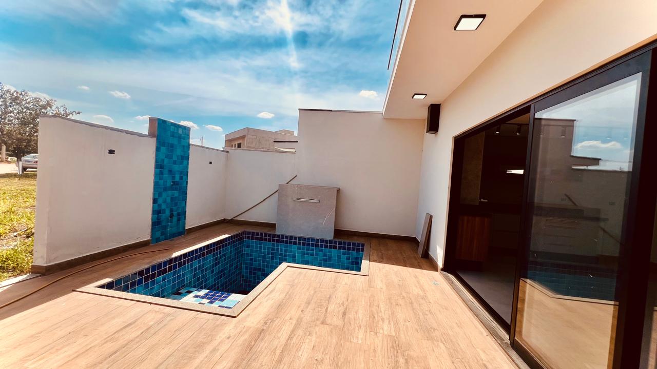 Casa com 3 suítes à venda, 224m² por R$ 1.635.000 - Condomínio Portal Ville Jardim Europa - Boituva/SP