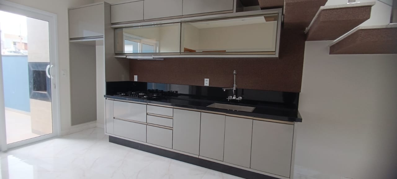 Vendo casa em Tatuí no Reserva dos Ypês 1 - 3 suítes, área gourmet e alto padrão