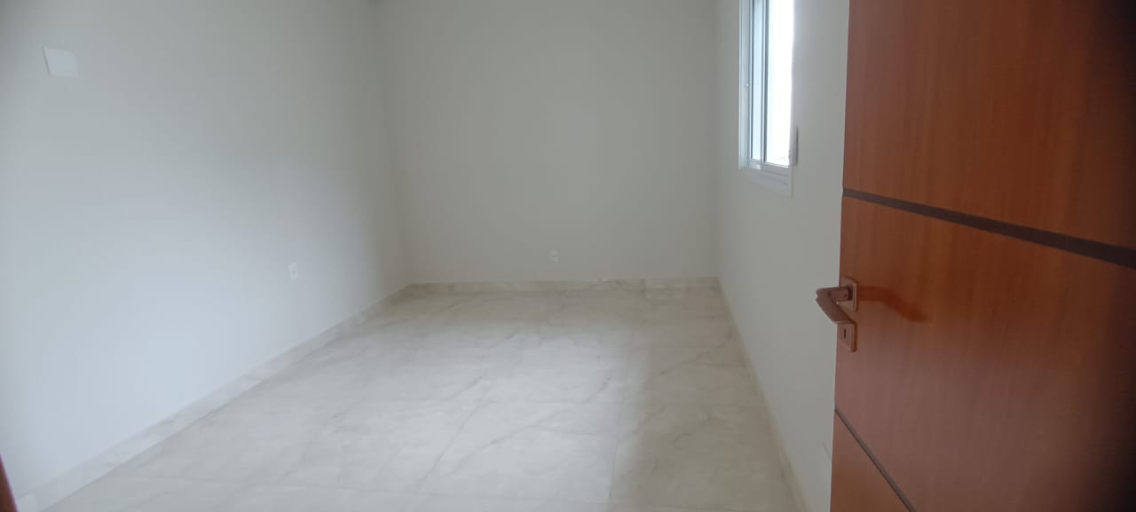 Vendo casa em Tatuí no Reserva dos Ypês 1 - 3 suítes, área gourmet e alto padrão