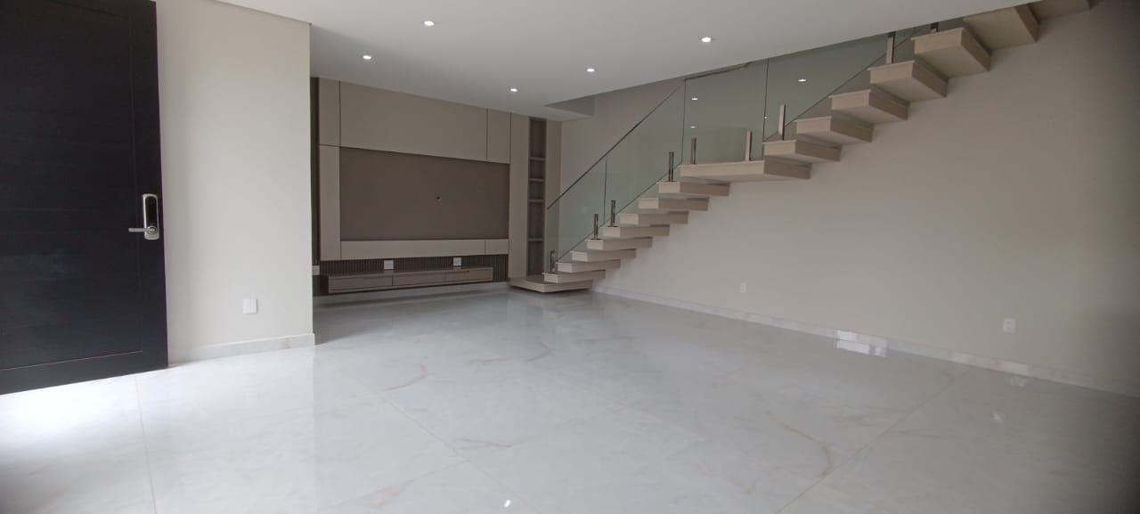 Viva o futuro com sofisticação no Reserva dos Ypês 3 — Casa de alto padrão com 3 dormitórios, energia solar e área gourmet integrada