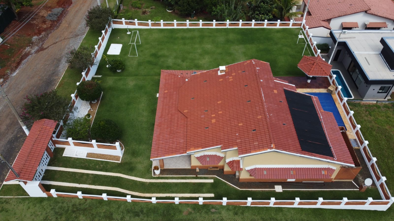 Casa Térrea com Piscina e Espaço Gourmet no Ninho Verde II Eco Residence