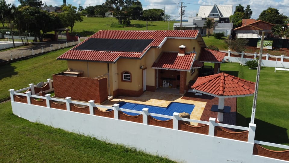 Casa Térrea com Piscina e Espaço Gourmet no Ninho Verde II Eco Residence