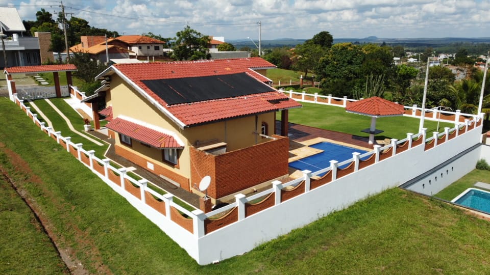 Casa Térrea com Piscina e Espaço Gourmet no Ninho Verde II Eco Residence