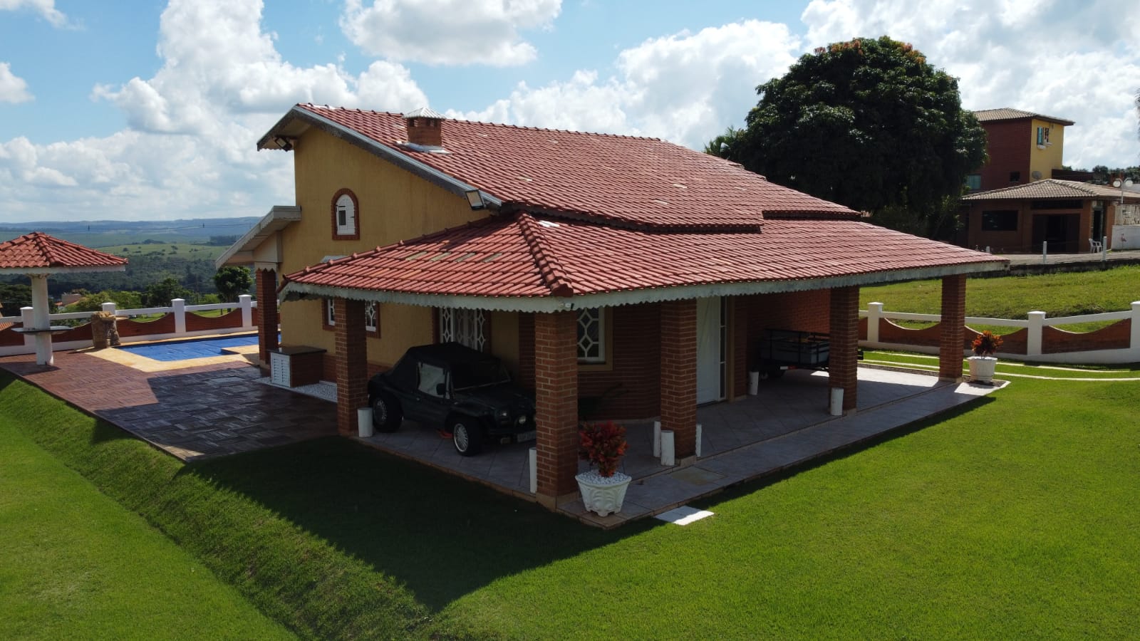 Casa Térrea com Piscina e Espaço Gourmet no Ninho Verde II Eco Residence