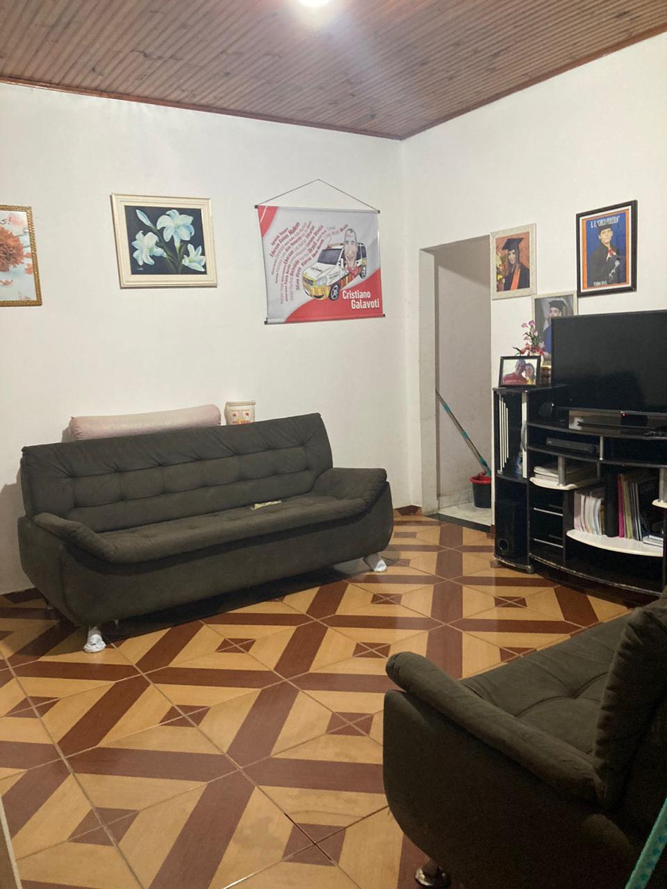 Casa à Venda no Centro de Tatuí - Terreno 7x30 
