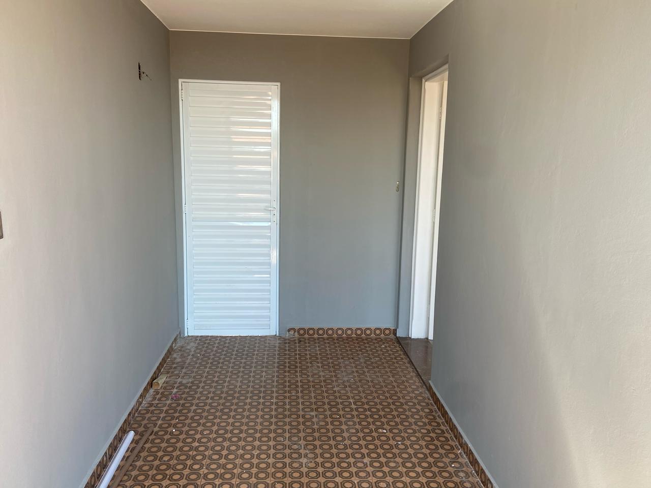 Excelente casa para locação no Centro de Tatuí, a apenas 100 metros da Rua Onze de Agosto
