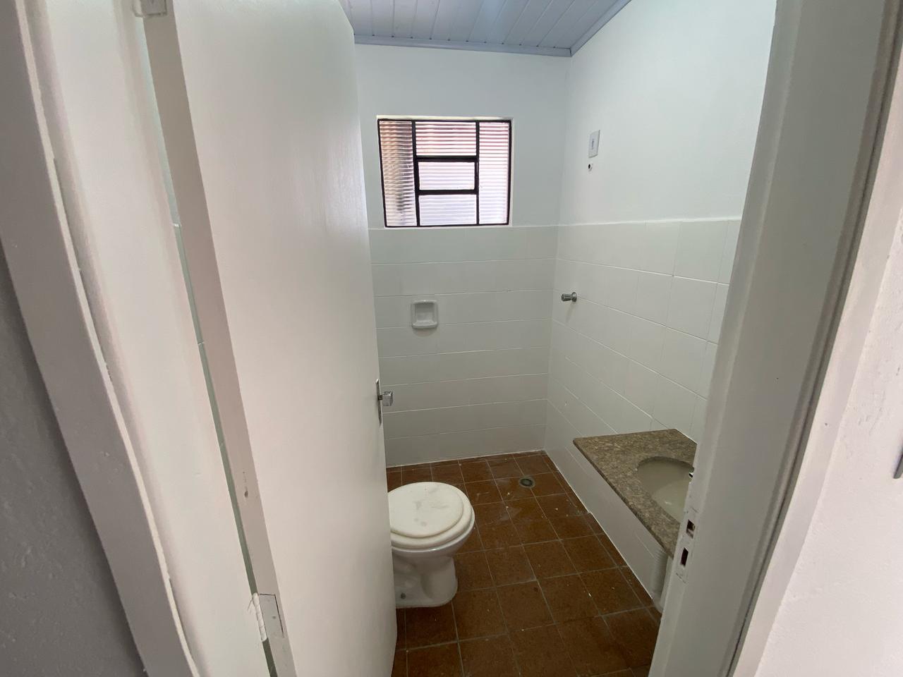 Excelente casa para locação no Centro de Tatuí, a apenas 100 metros da Rua Onze de Agosto