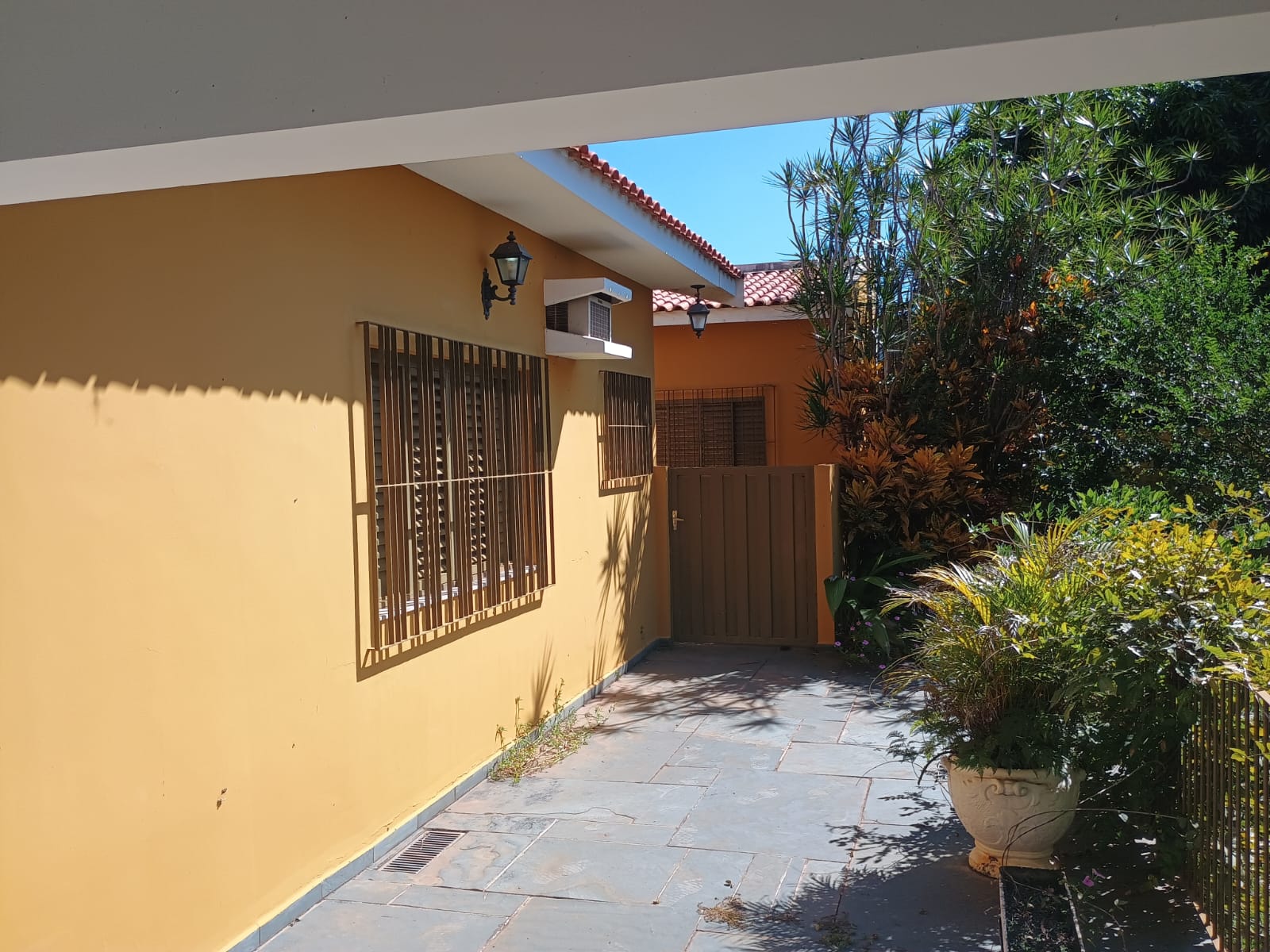 Casa Térrea com Edícula no Andrea Ville – Conforto, Elegância e Espaço em Alto Nível
