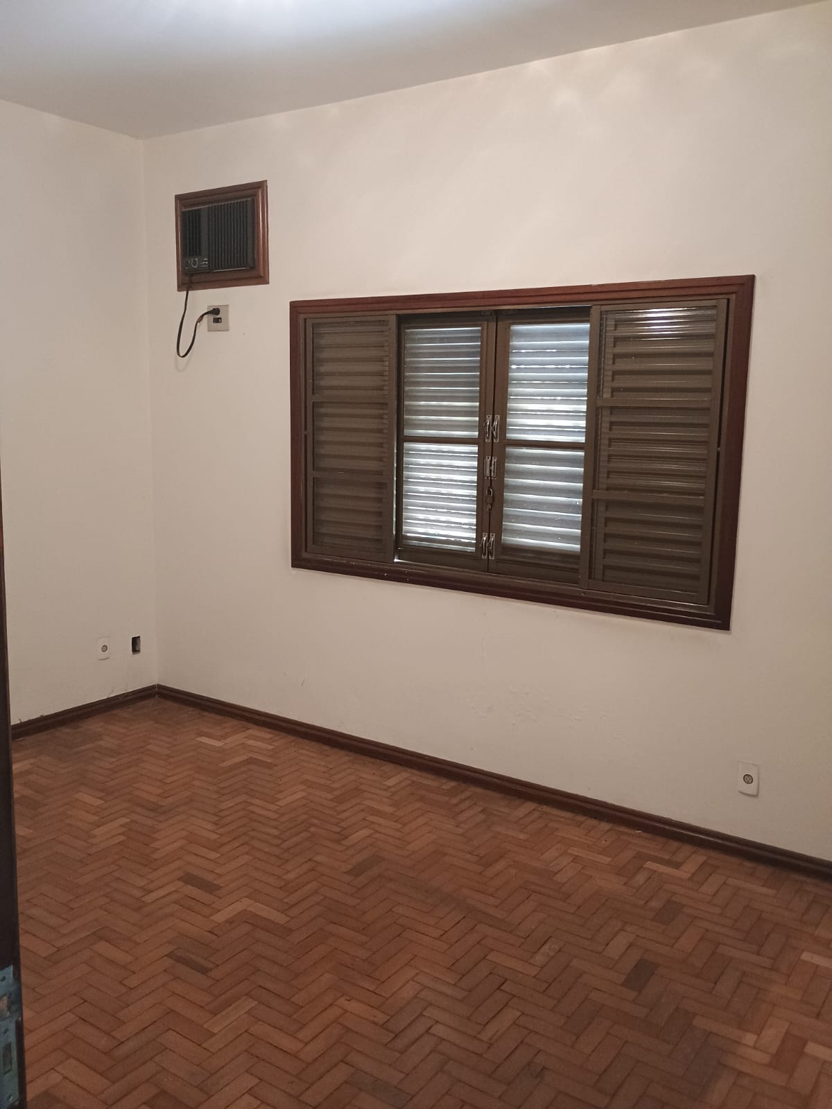 Casa Térrea com Edícula no Andrea Ville – Conforto, Elegância e Espaço em Alto Nível