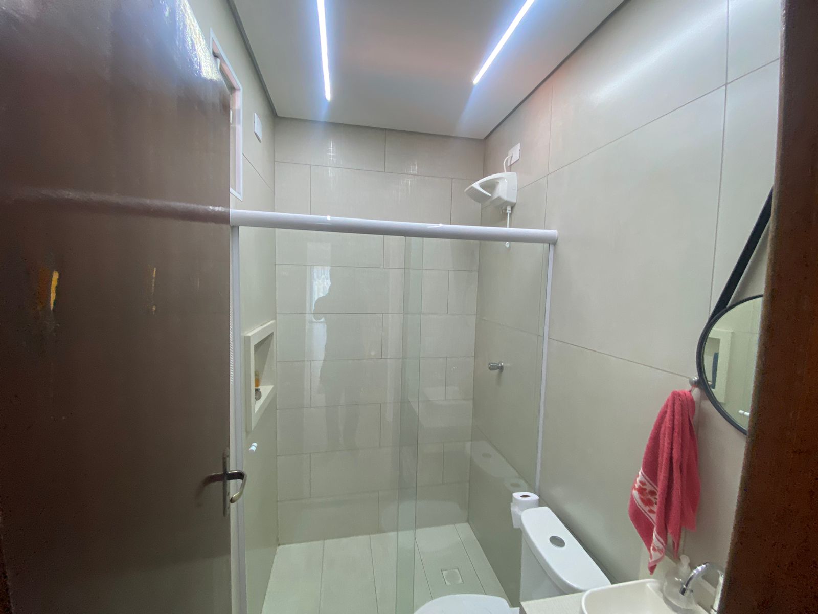 Encante-se com esta Casa Única à Beira do Lago no Ninho Verde I Eco Residence – Porangaba/SP