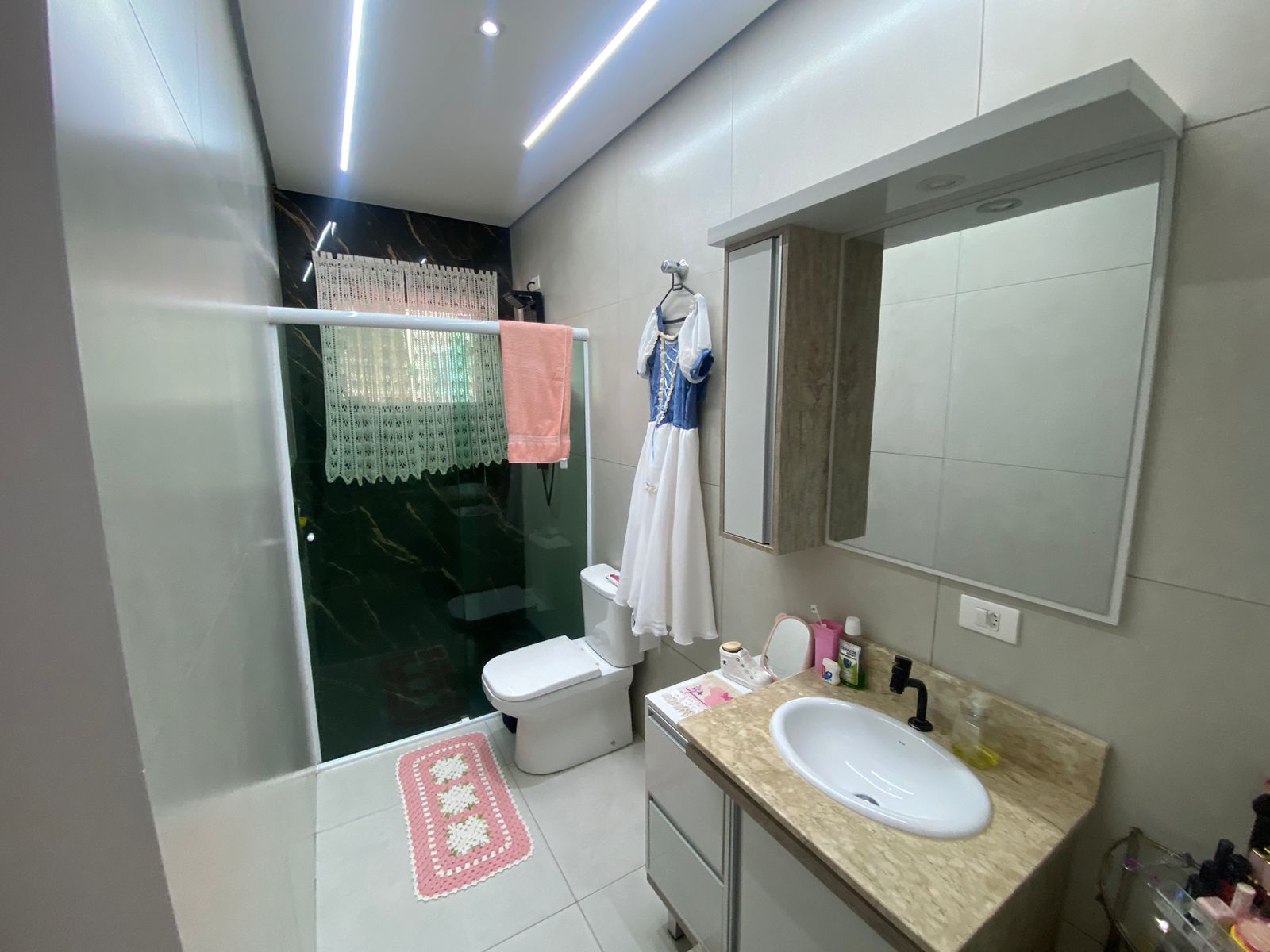 Encante-se com esta Casa Única à Beira do Lago no Ninho Verde I Eco Residence – Porangaba/SP