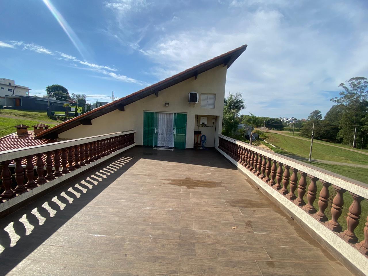 Encante-se com esta Casa Única à Beira do Lago no Ninho Verde I Eco Residence – Porangaba/SP