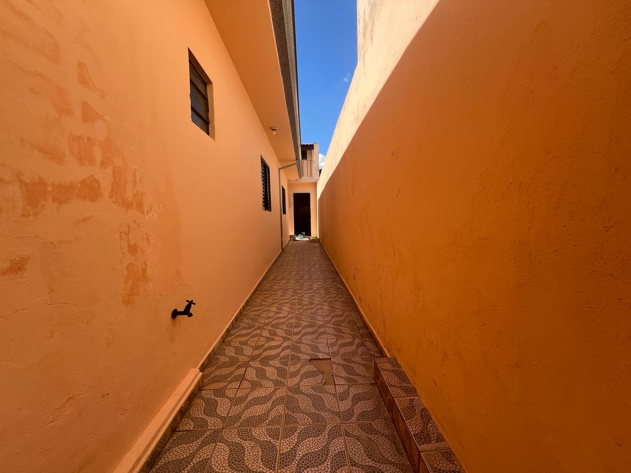 Casa à Venda na Vila Regina – Itapetininga/SP: Conforto, Edícula e Quintal com Churrasqueira por R$ 280 mil