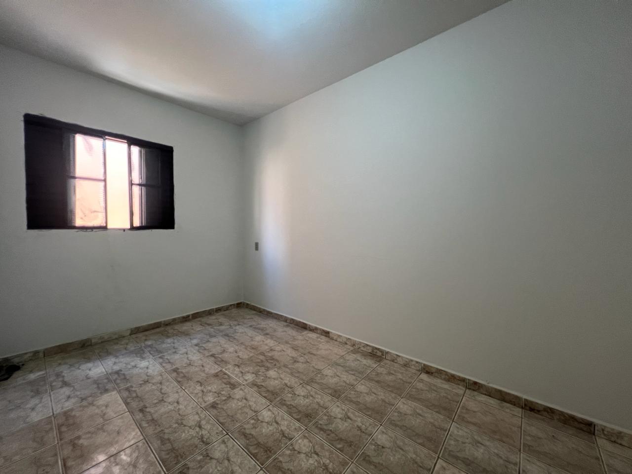 Casa à Venda na Vila Regina – Itapetininga/SP: Conforto, Edícula e Quintal com Churrasqueira por R$ 280 mil