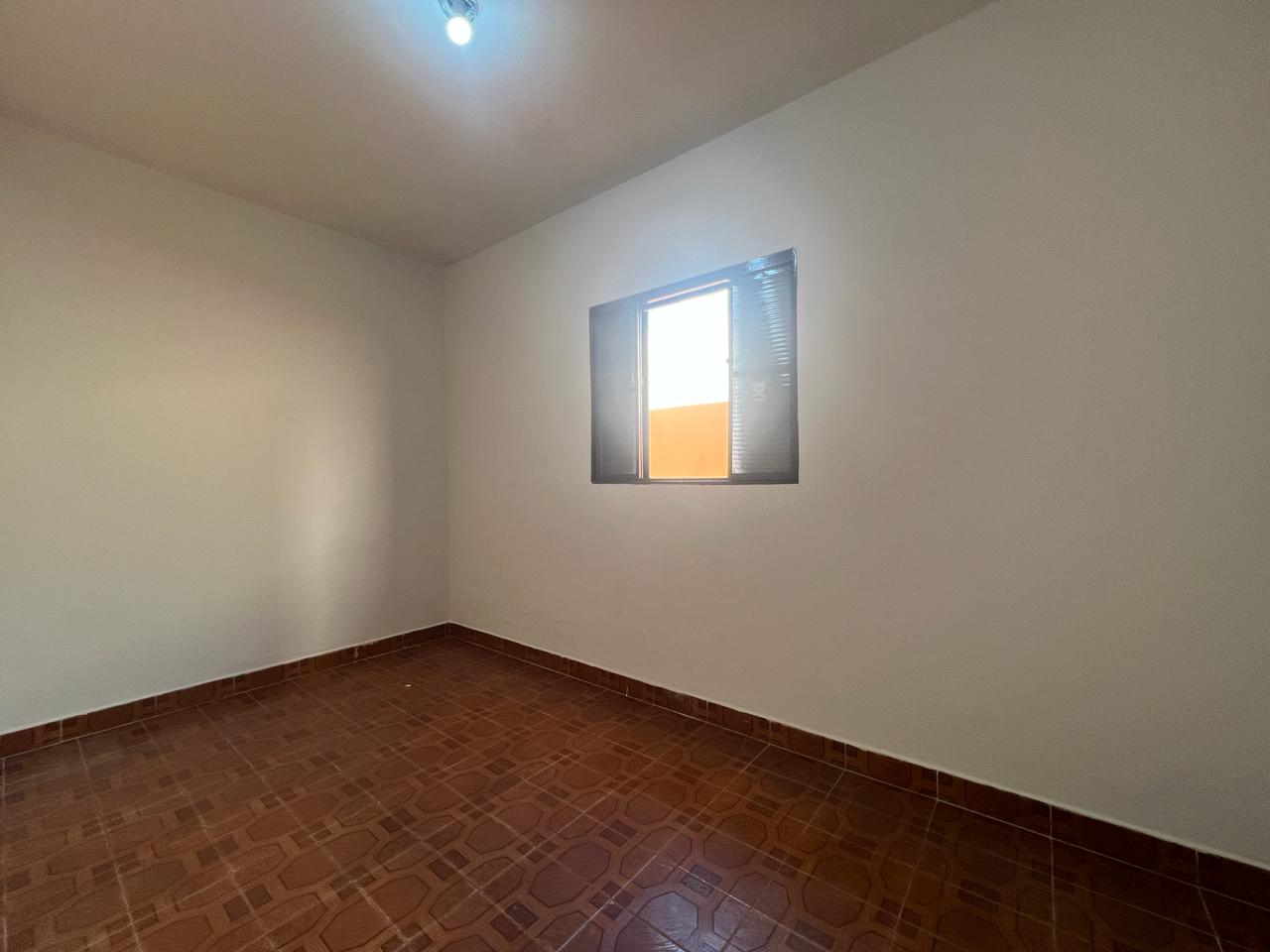 Casa à Venda na Vila Regina – Itapetininga/SP: Conforto, Edícula e Quintal com Churrasqueira por R$ 280 mil