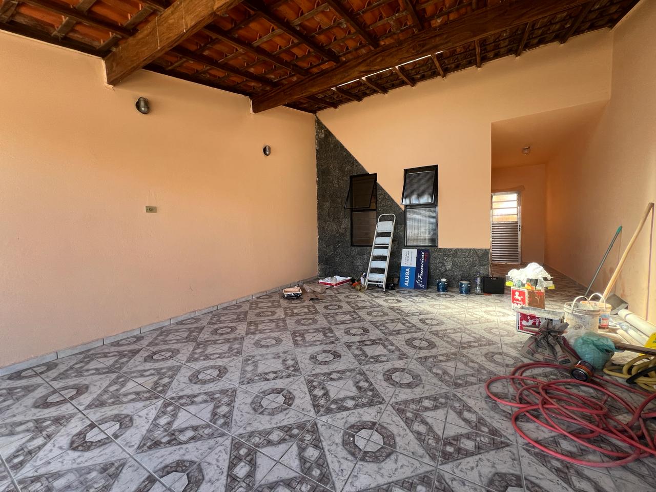 Casa à Venda na Vila Regina – Itapetininga/SP: Conforto, Edícula e Quintal com Churrasqueira por R$ 280 mil