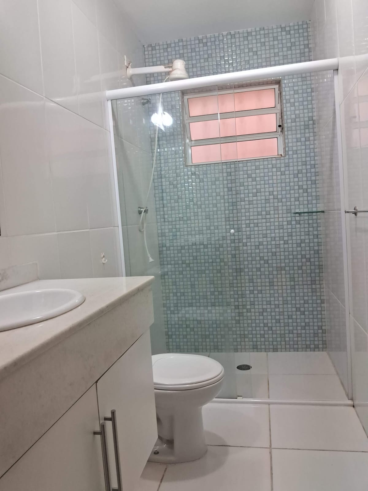 Sobrado de Alto Padrão à Venda no Residencial Santa Cruz – Design, Conforto e Localização Privilegiada