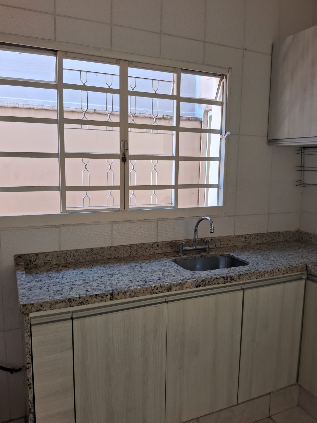 Sobrado de Alto Padrão à Venda no Residencial Santa Cruz – Design, Conforto e Localização Privilegiada