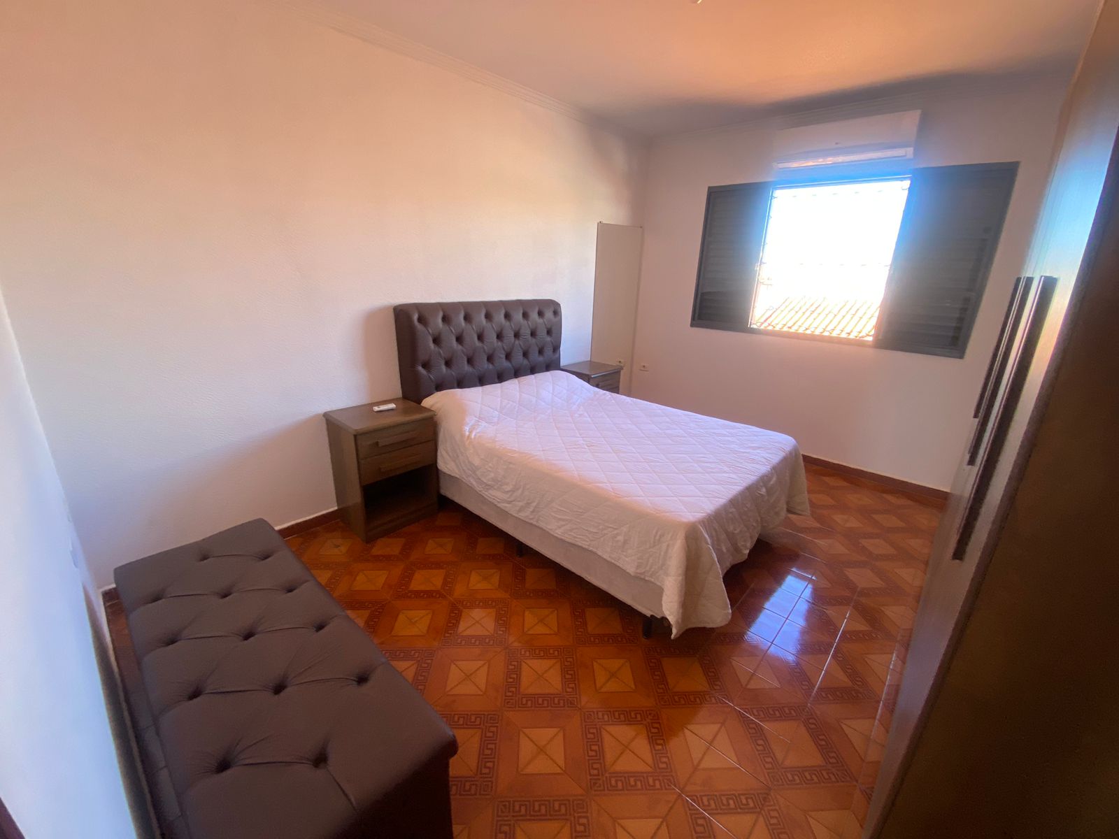Casa com Edícula e Área Gourmet na Vila Dr. Laurindo – Conforto, Localização e Oportunidade por R$ 450.000