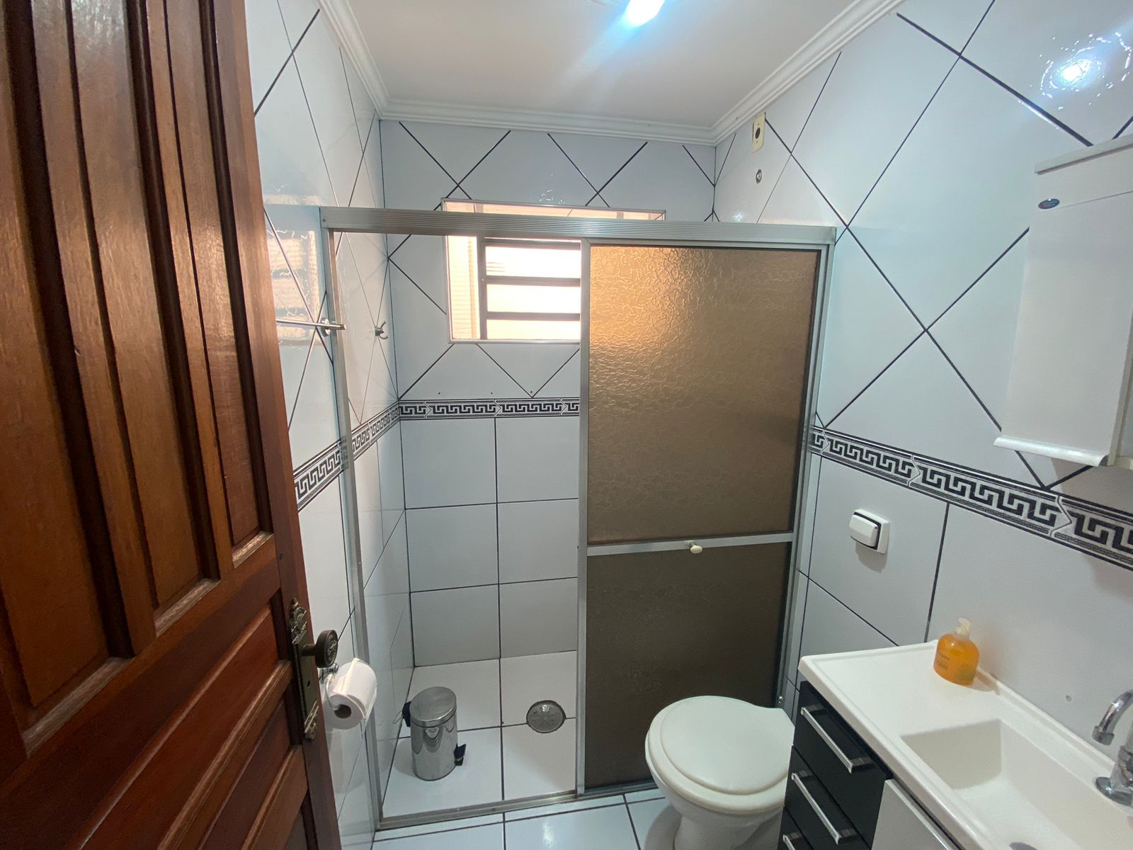 Casa com Edícula e Área Gourmet na Vila Dr. Laurindo – Conforto, Localização e Oportunidade por R$ 450.000