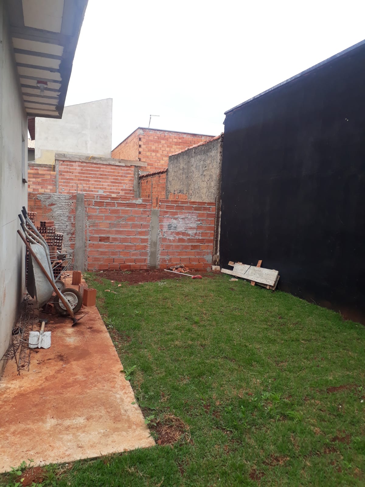 Comprar imóvel em Tatuí: Casa com isolamento térmico no bairro Astória