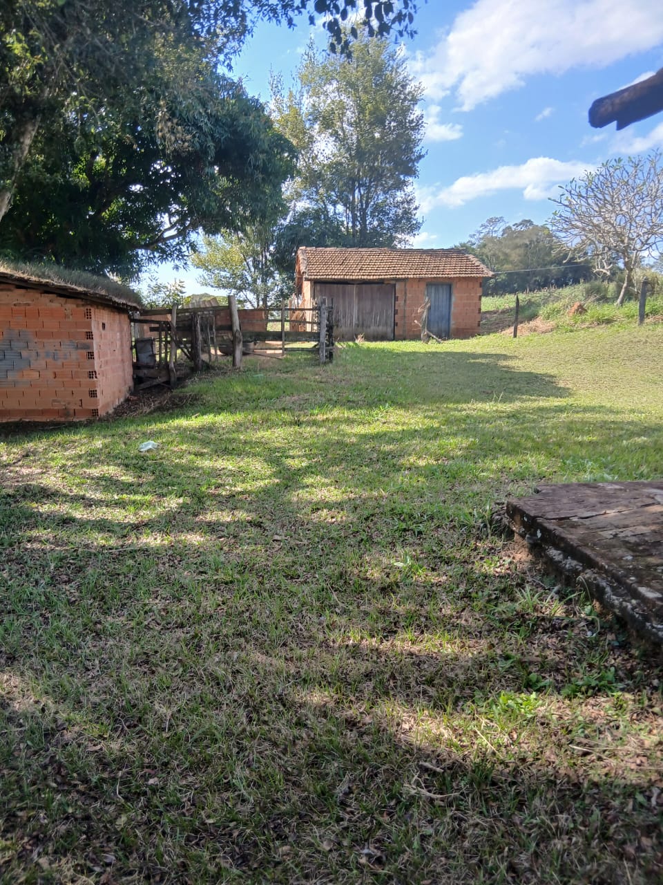 Sítio à venda com 6 alqueires, lago natural, nascente e escritura registrada – Uma oportunidade rara com alto potencial