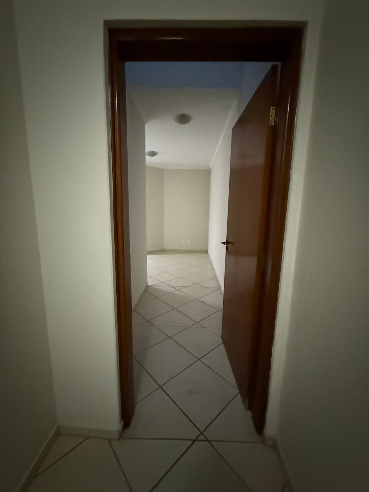 Casa moderna com 3 quartos, área gourmet e garagem para 5 carros no Jardim Palmira – Tatuí/SP
