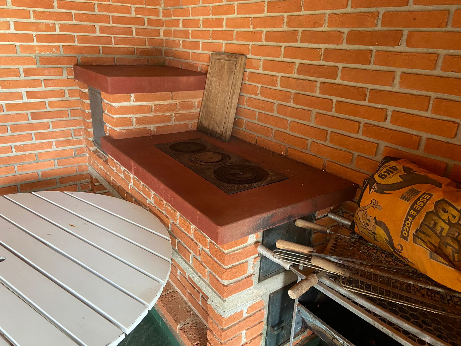 Casa com piscina e área de lazer à venda no Andrea Ville – Tatuí