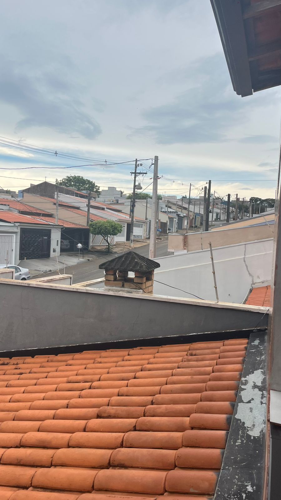 Casa reformada à venda no Residencial Mantovani – 4 dormitórios, suíte e escritura – R$ 420.000