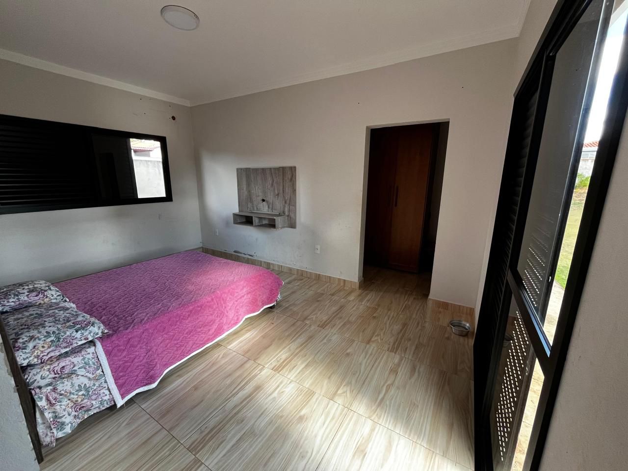 Casa à Venda no Residencial Ecopark – Terreno de 940 m² com Piscina
