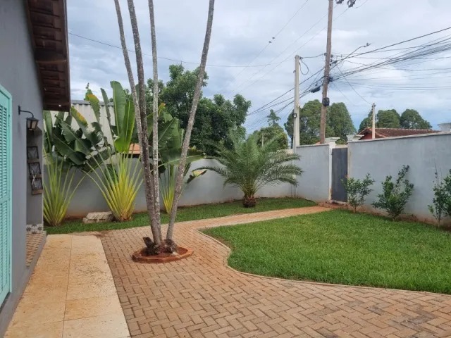 Casa à Venda no Bairro Enxovia – 800m² de Terreno com Piscina e Espaço para Eventos