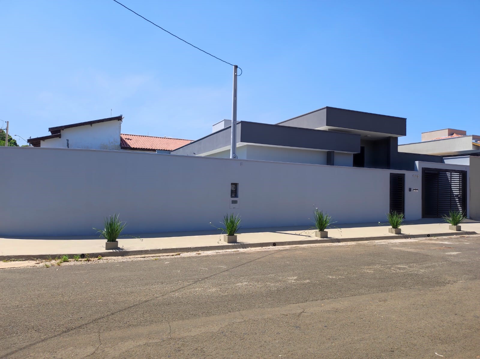 Casa nova com 2 dormitórios à venda, 102,55m² por R$ 740.000 – Portal dos Pilares – Cerquilho/SP